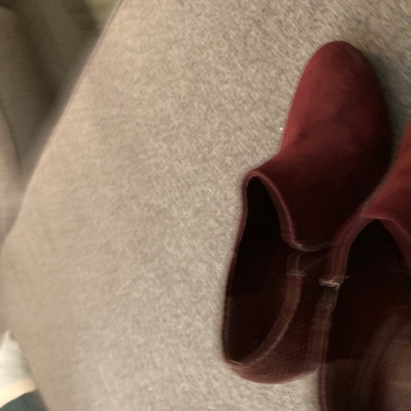 Burgundy bootie - Picture 6 of 8